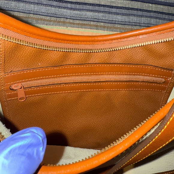 Dooney & Bourke Cream/Brown Hobo Shoulder Bag with pebbled leather - Picture 8 of 13